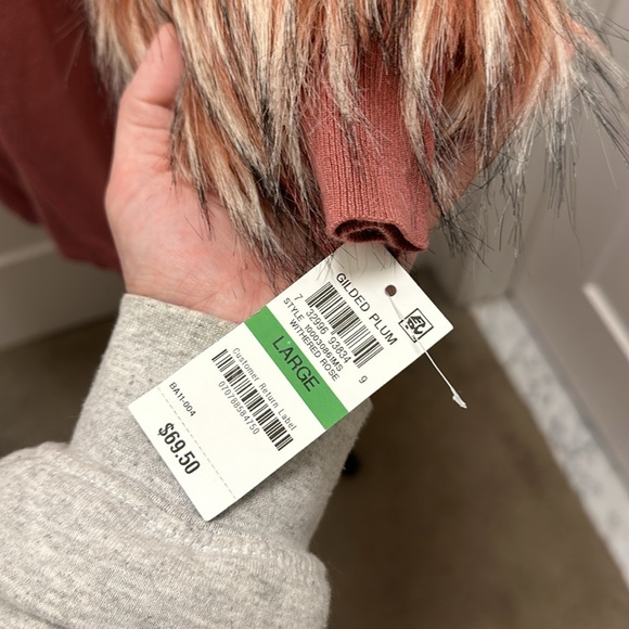 NWT Alfani Faux Fur Sleeve Sweater 🎿 - Picture 5 of 5